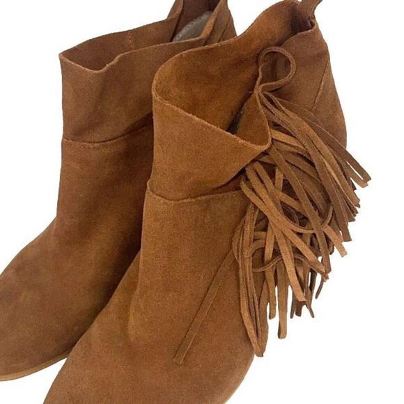 Crown Vintage Womens Suede Randi Fringe Heeled Ankle Boots Camel Size 9M NWOT - Picture 2 of 11